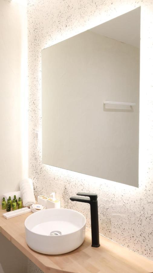 Thermes Private Suites Loutraki  Exterior photo